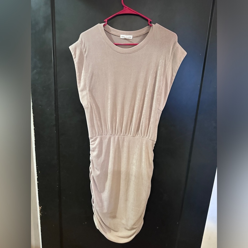 SOCIALITE size Medium dress. Very light pink. Lose top, fitting bottom.